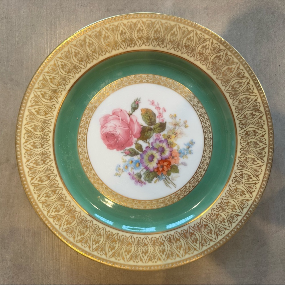 Elegant White Dinner Plate by Paragon